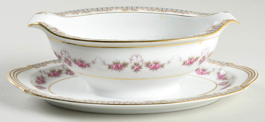Ridgewood Gravy Boat with Attached Underplate by Noritake-1