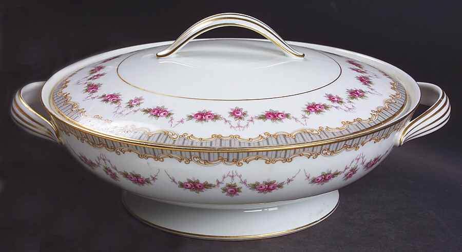Ridgewood Round Covered Vegetable by Noritake-1