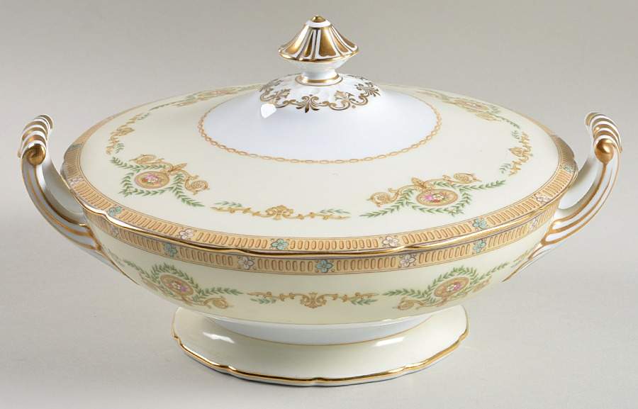 Rigaud Round Covered Vegetable by Noritake-1