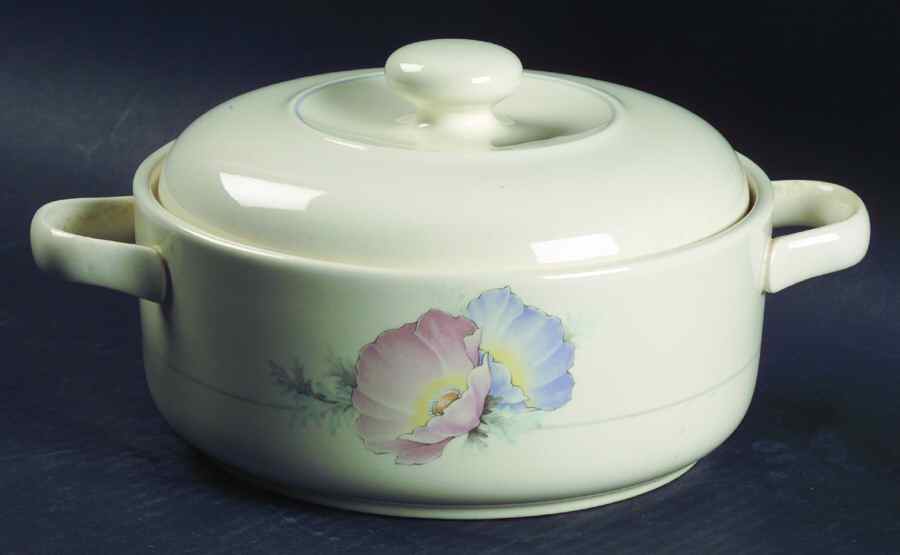 Ringlet 1.25 Qt Round Covered Casserole by Noritake-1