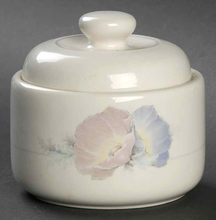Ringlet Sugar Bowl & Lid by Noritake-1