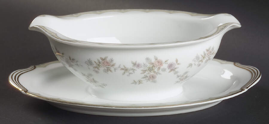 Roberta Gravy Boat with Attached Underplate by Noritake-1