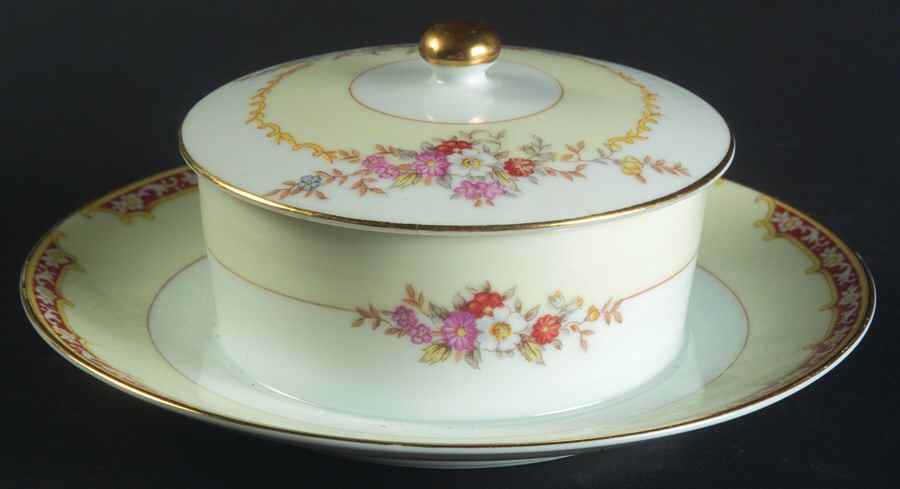Rochelle Round Covered Butter with Attached Underplate by Noritake-1