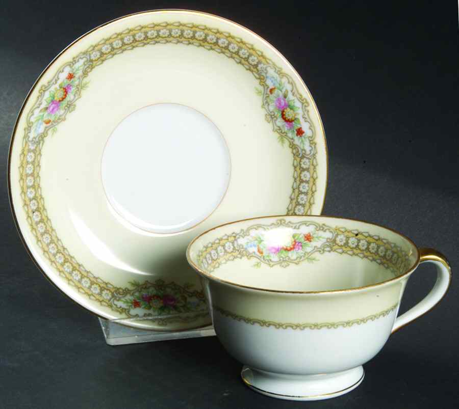 Rodista Footed Cup & Saucer Set by Noritake-1