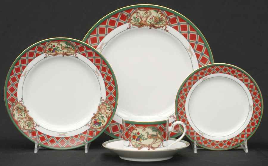 Royal Hunt 5 Piece Place Setting by Noritake-1
