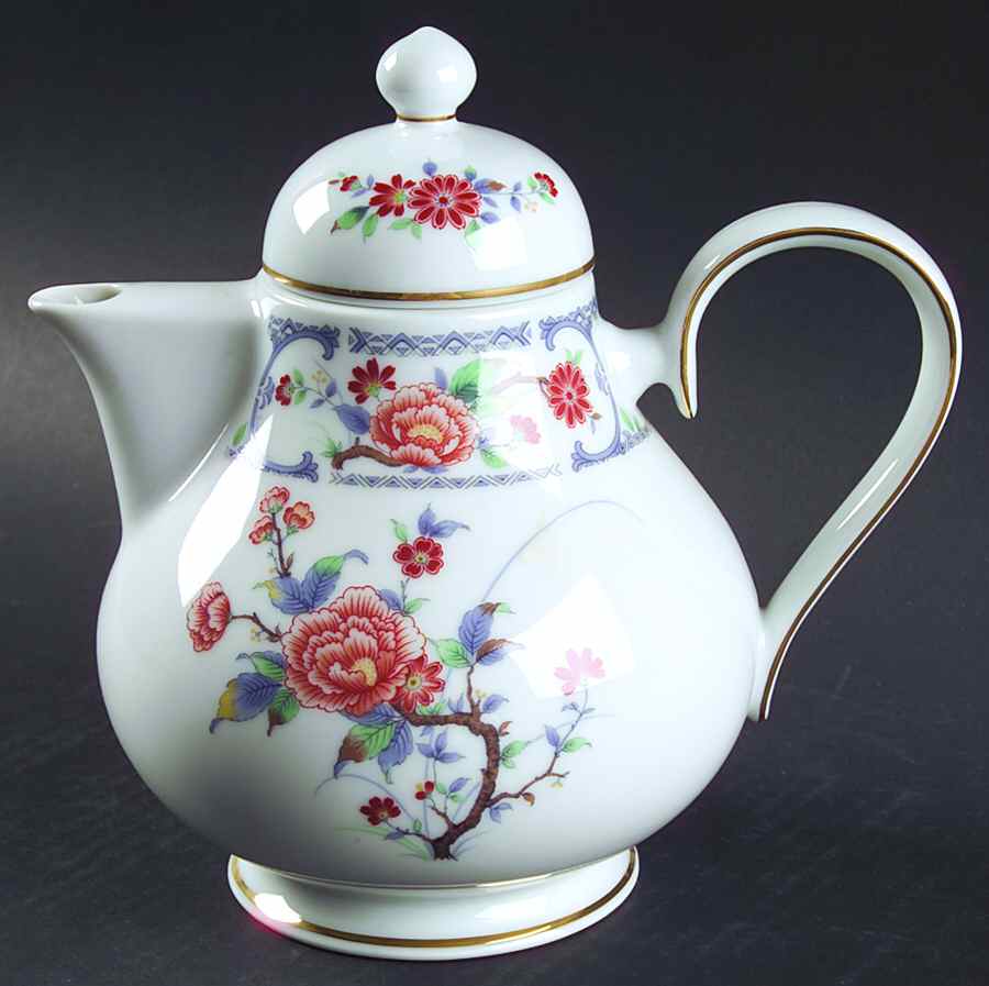 Romaine Teapot & Lid by Noritake-1