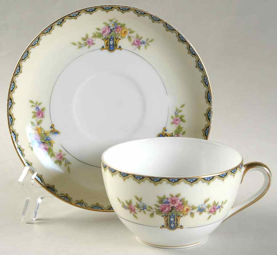 Romeo Flat Cup & Saucer Set by Noritake-1