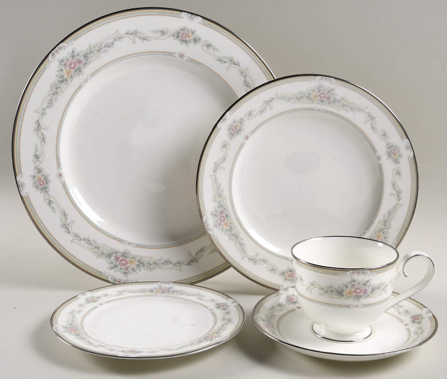 Rose Memento 5 Piece Place Setting by Noritake-1