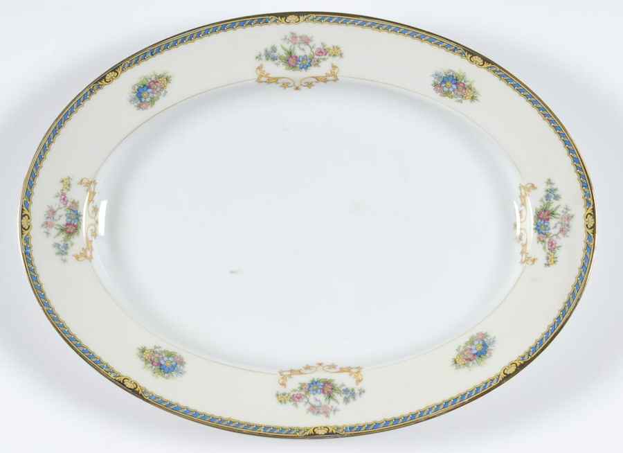Romance 11" Oval Serving Platter by Noritake-1
