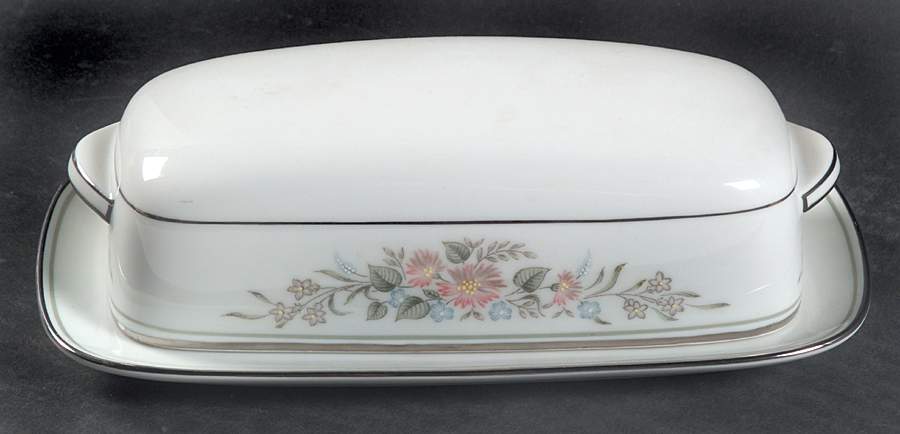 Romance 1/4 Lb Covered Butter by Noritake-1