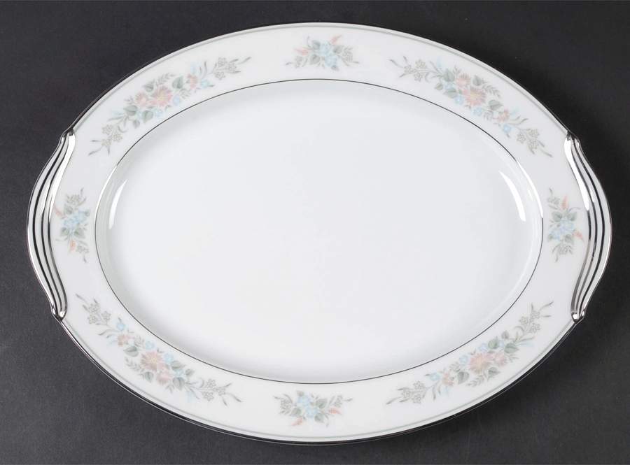 Romance 13" Oval Serving Platter by Noritake-1