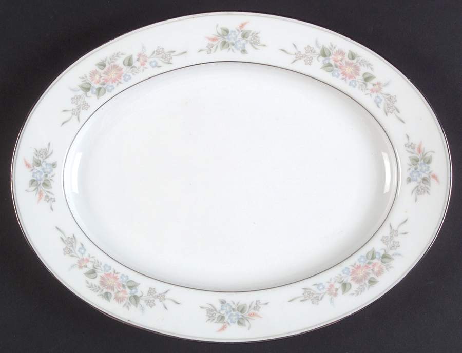 Romance 11" Oval Serving Platter by Noritake-1