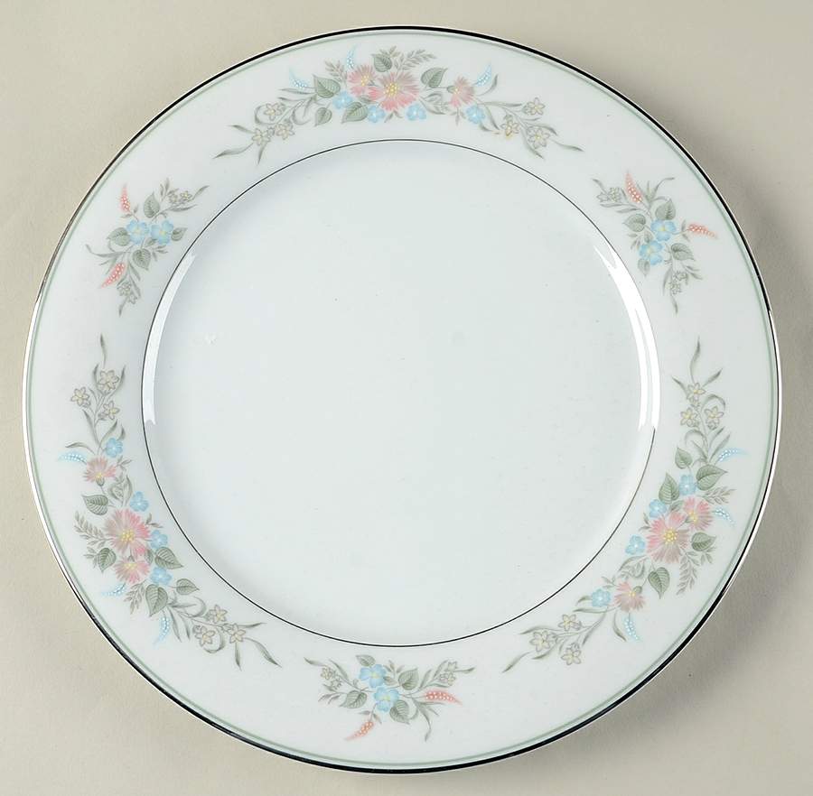 Romance Dinner Plate by Noritake-1