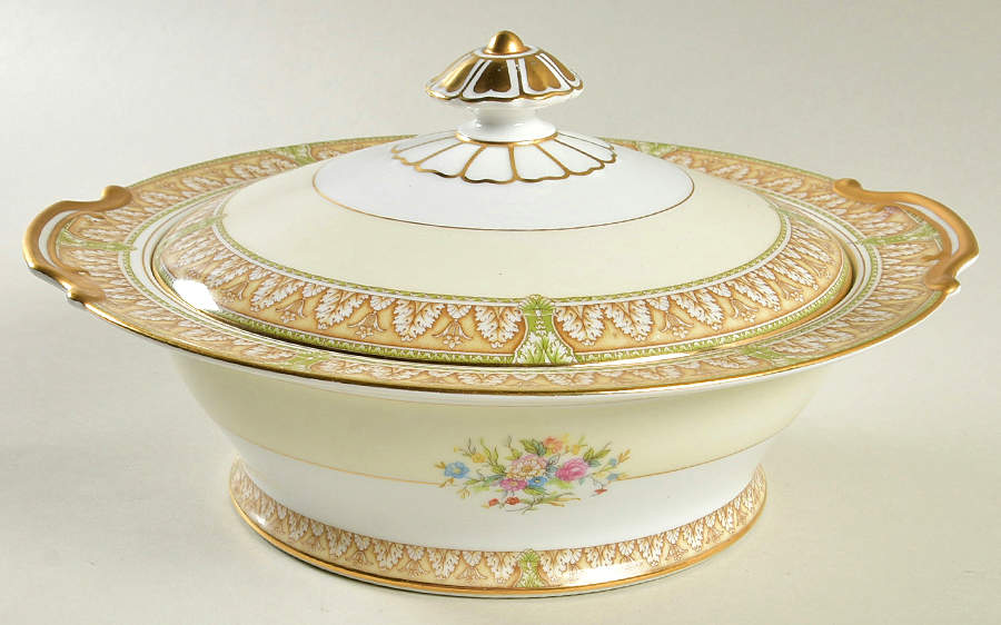Ronald Round Covered Vegetable by Noritake-1