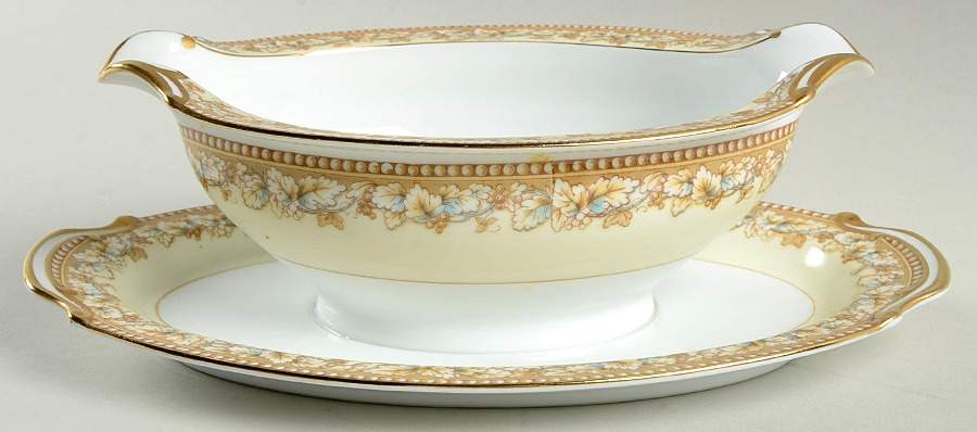 Rondine Gravy Boat with Attached Underplate by Noritake-1
