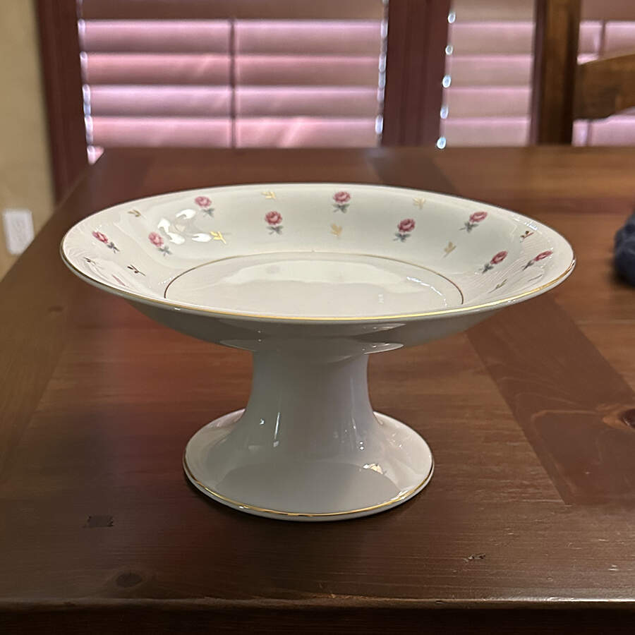Rosalie Round Compote (Height X Width) by Noritake-1