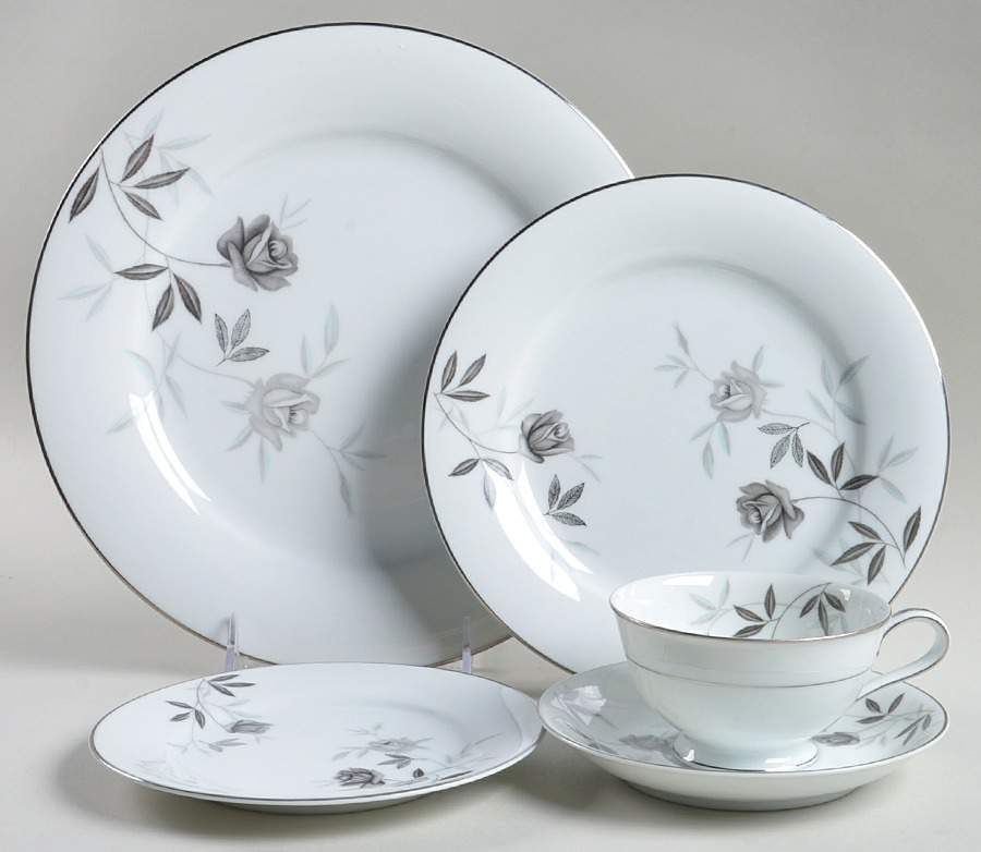 Rosamor 5 Piece Place Setting by Noritake-1