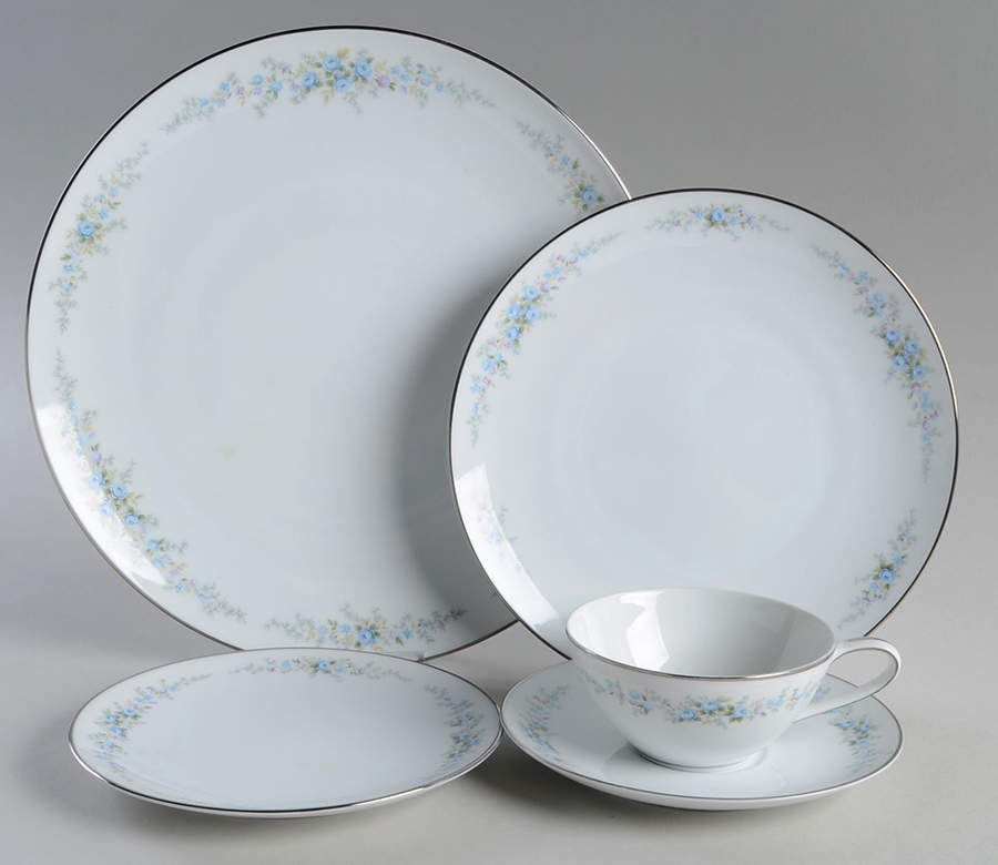Roseberry 5 Piece Place Setting by Noritake-1