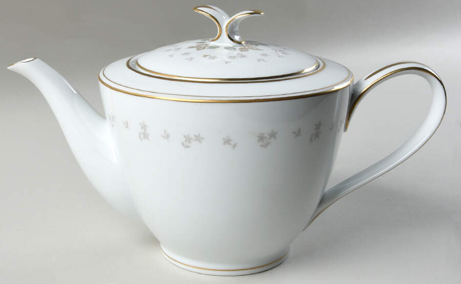 Rosebud Teapot & Lid by Noritake-1