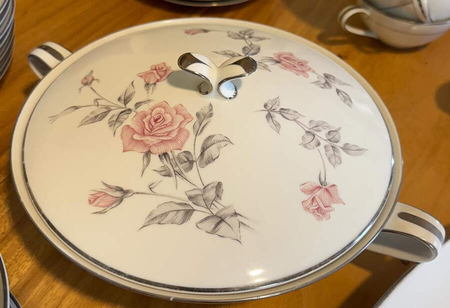 Roseglen Round Covered Vegetable by Noritake-1