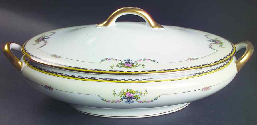 Rosemary Oval Covered Vegetable by Noritake-1