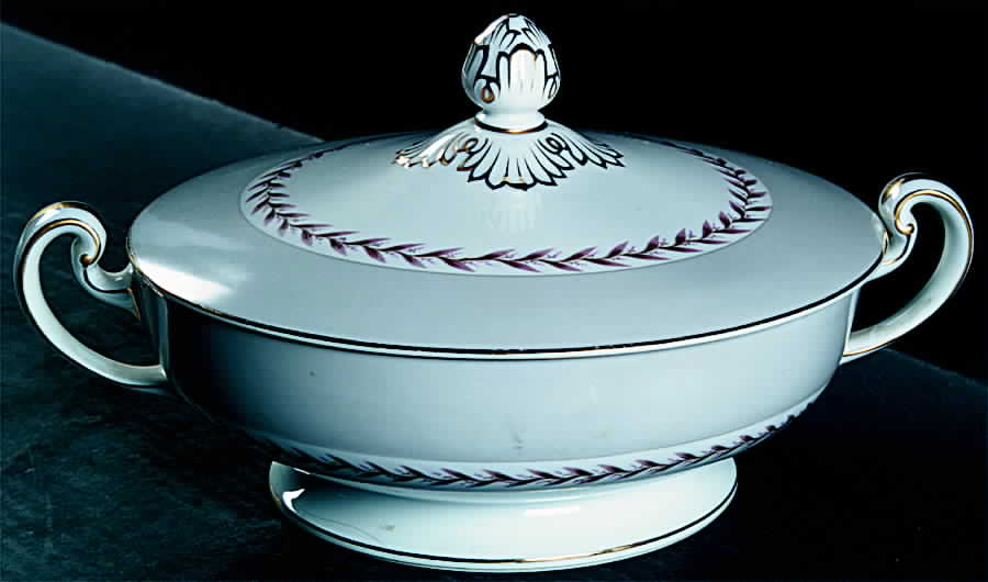 Rosemont Round Covered Vegetable by Noritake-1