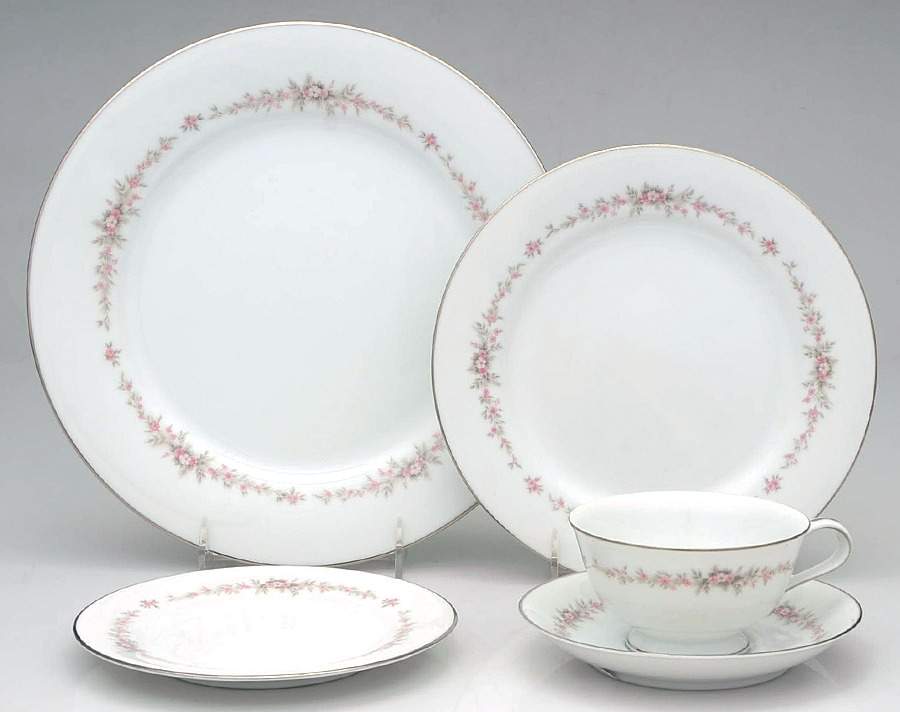 Rosepoint 40 Piece Estate Set by Noritake-1