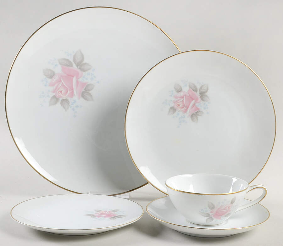 Roseville 40 Piece Estate Set by Noritake-1