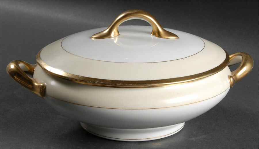 Roslyn Round Covered Vegetable by Noritake-1