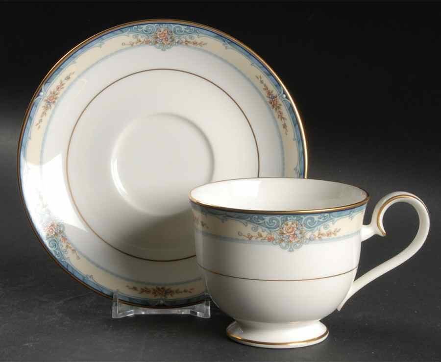 Rosslyn Footed Cup & Saucer Set by Noritake-1