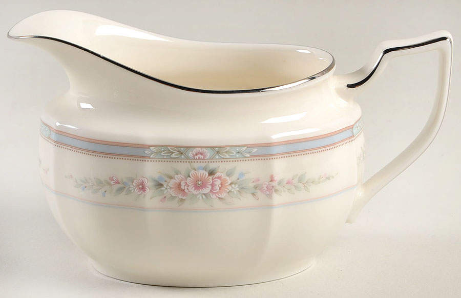 Rothschild Gravy Boat by Noritake-1