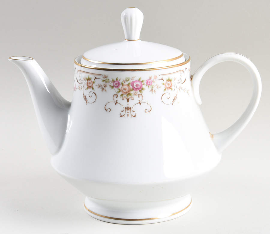 Rose Yard Teapot & Lid by Noritake-1