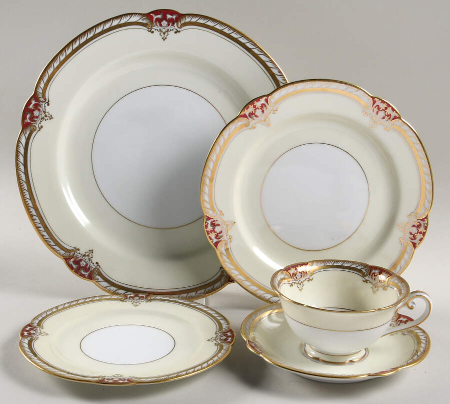 Rubigold 5 Piece Place Setting by Noritake-1