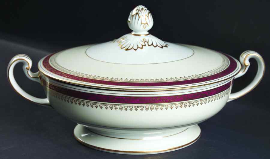 Rubeta Round Covered Vegetable by Noritake-1
