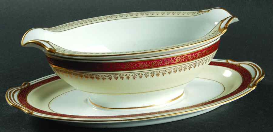 Rubeta Gravy Boat with Attached Underplate by Noritake-1