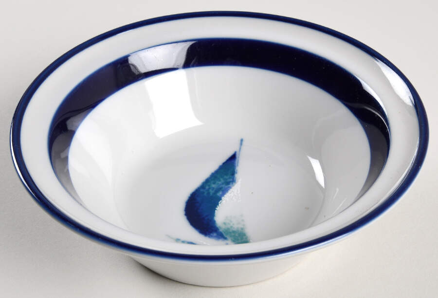 Running Free Rim Cereal Bowl by Noritake-1