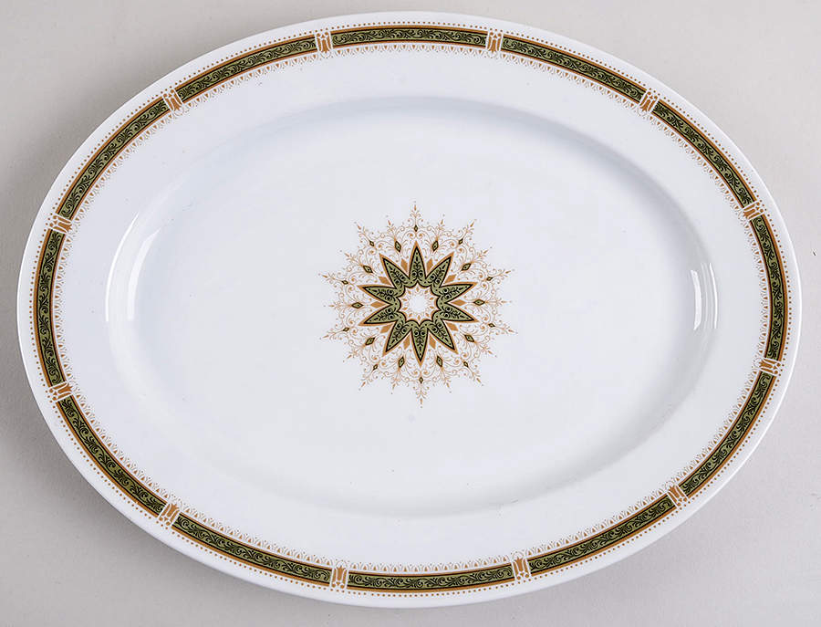 Ruskin 13" Oval Serving Platter by Noritake-1