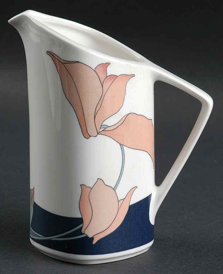 Santa Barbara Creamer by Noritake-1