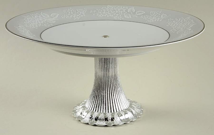 Sabrina Cake Stand with 4"-5" Metal Pedestal  Hc by Noritake-1