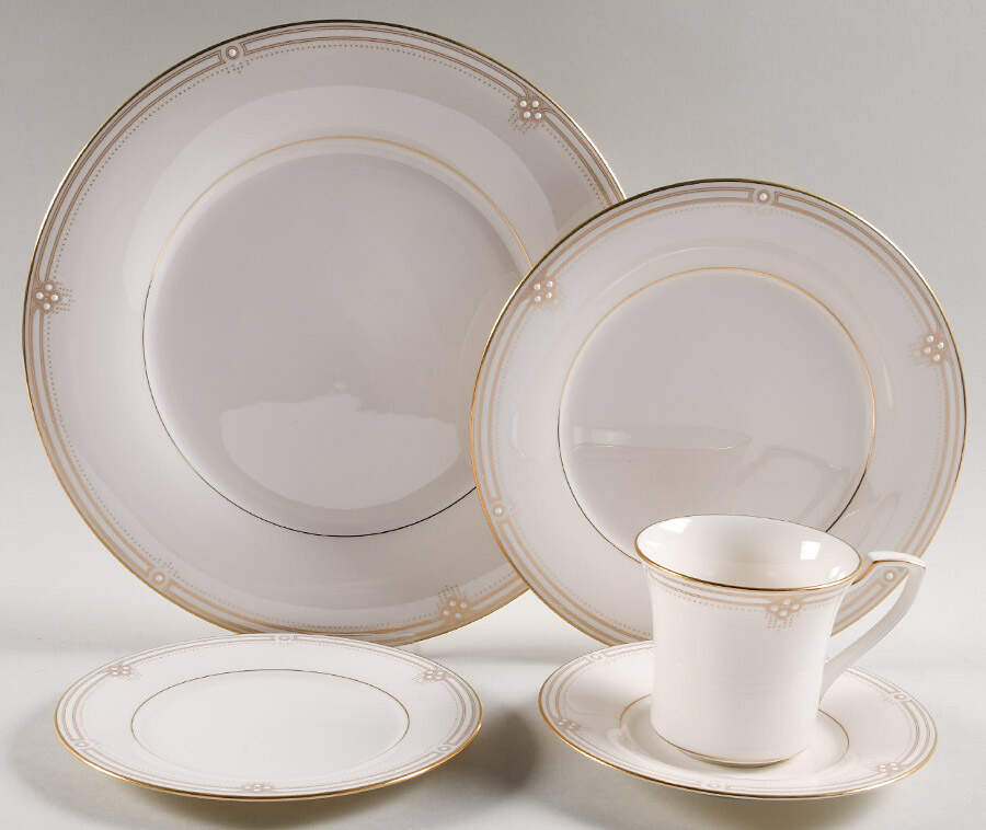 Satin Gown 40 Piece Estate Set by Noritake-1