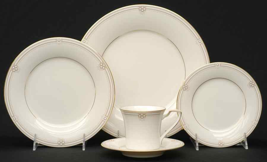 Satin Gown 40 Piece Estate Set by Noritake-1