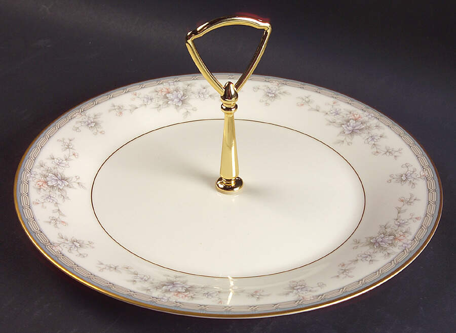 Salzburg Round Serving Plate with Handle (DP) by Noritake-1