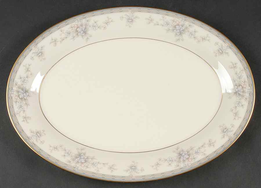Salzburg 14" Oval Serving Platter by Noritake-1