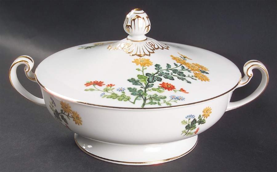 Sandra Round Covered Vegetable by Noritake-1