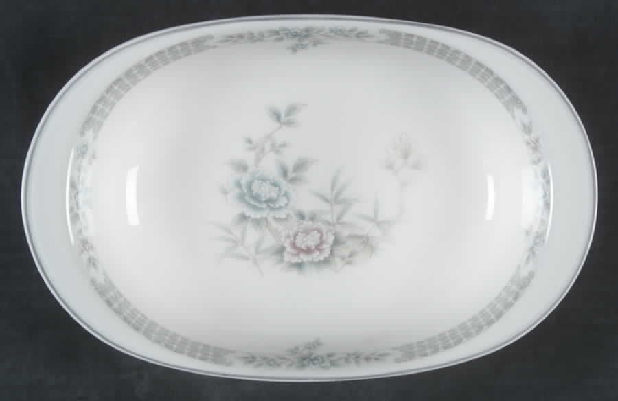 Santiago 10" Oval Vegetable Bowl by Noritake-1