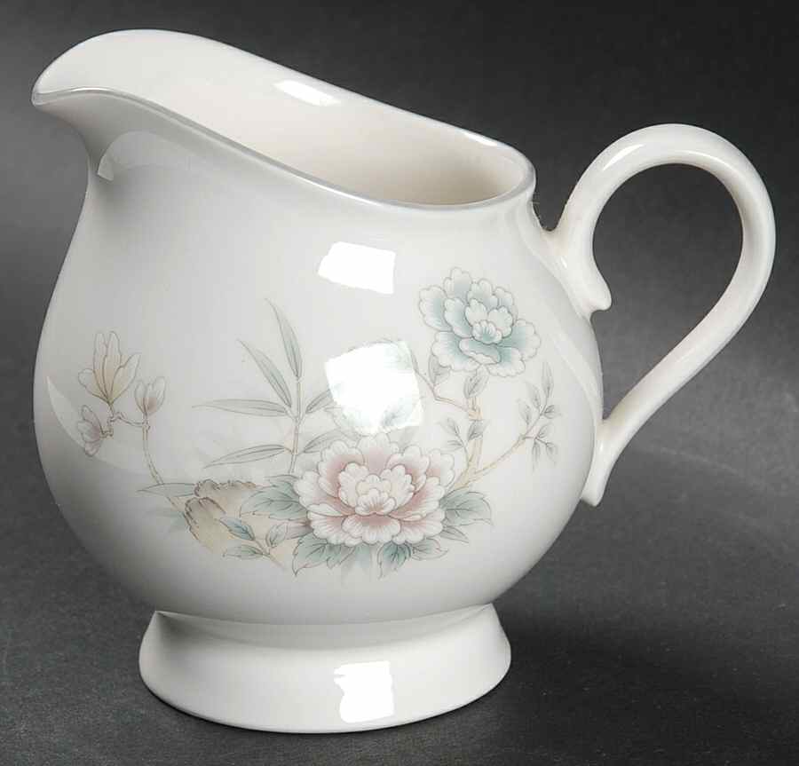 Santiago Creamer by Noritake-1