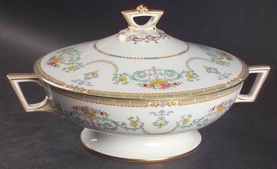 Saulsbury (No #, Smooth) Round Covered Vegetable by Noritake-1
