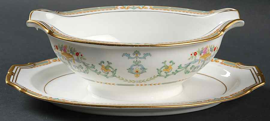 Saulsbury (No #, Smooth) Gravy Boat with Attached Underplate by Noritake-1