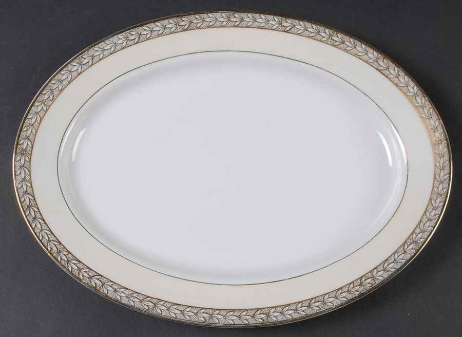 Savannah (Rim, Gold) 11" Oval Serving Platter by Noritake-1