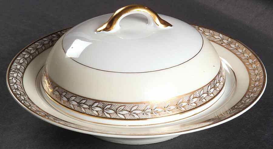 Savannah (Rim, Gold) Round Covered Butter by Noritake-1